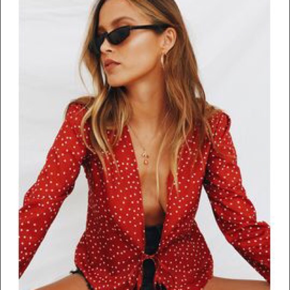 verge girl Tops - NWOT vergegirl tie front top - RED